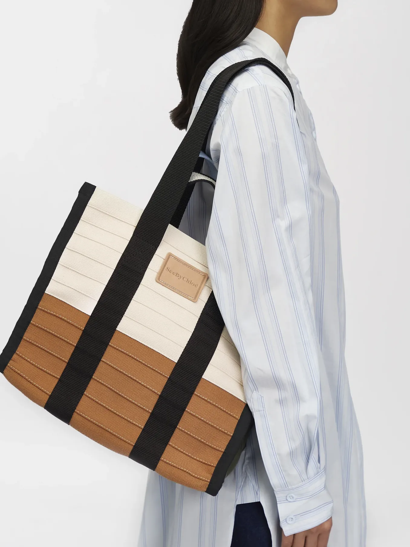 Women Chloé Bobbie Small Square Tote