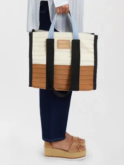 Women Chloé Bobbie Small Square Tote