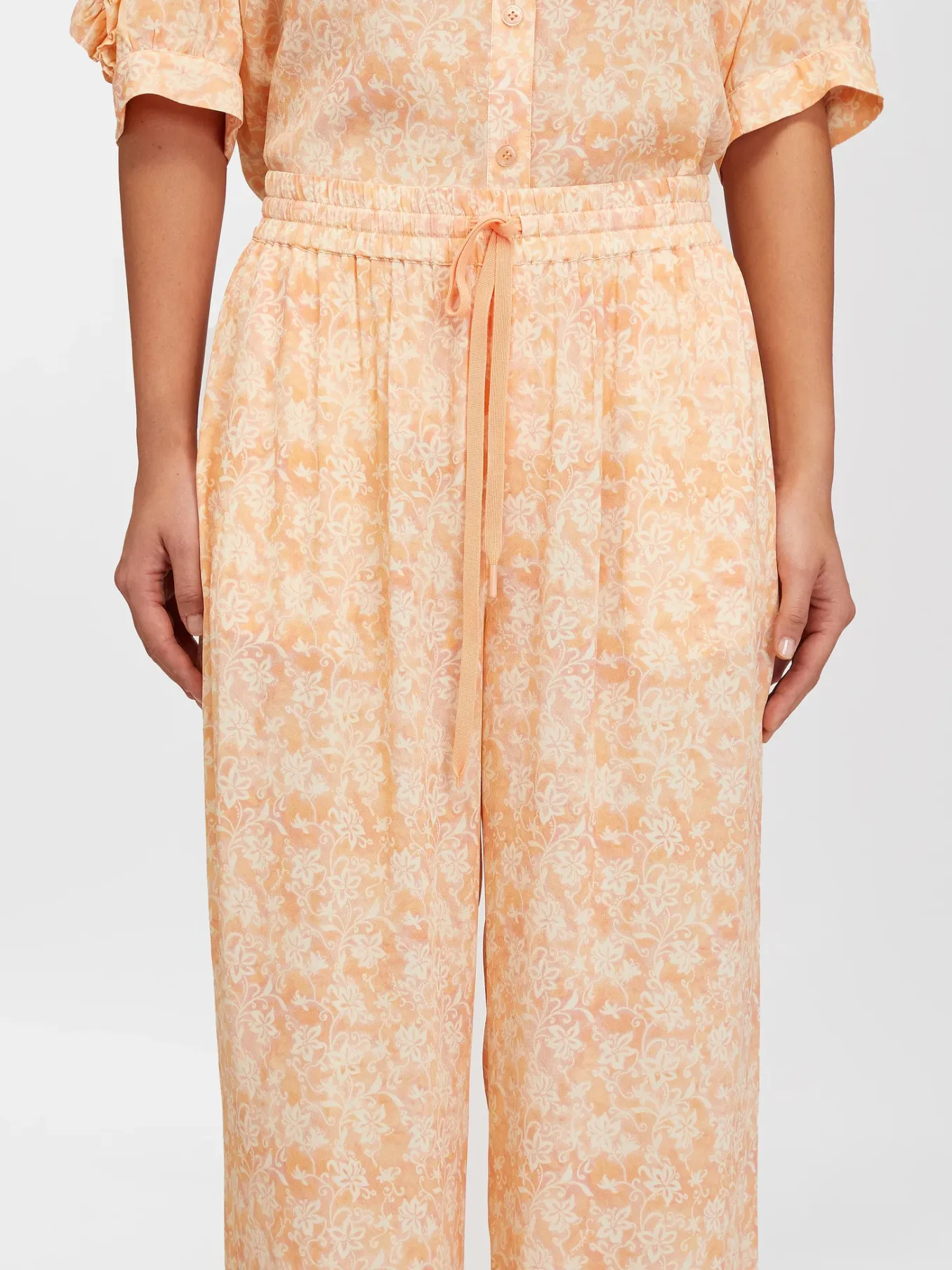 Women Chloé Fluid Trousers
