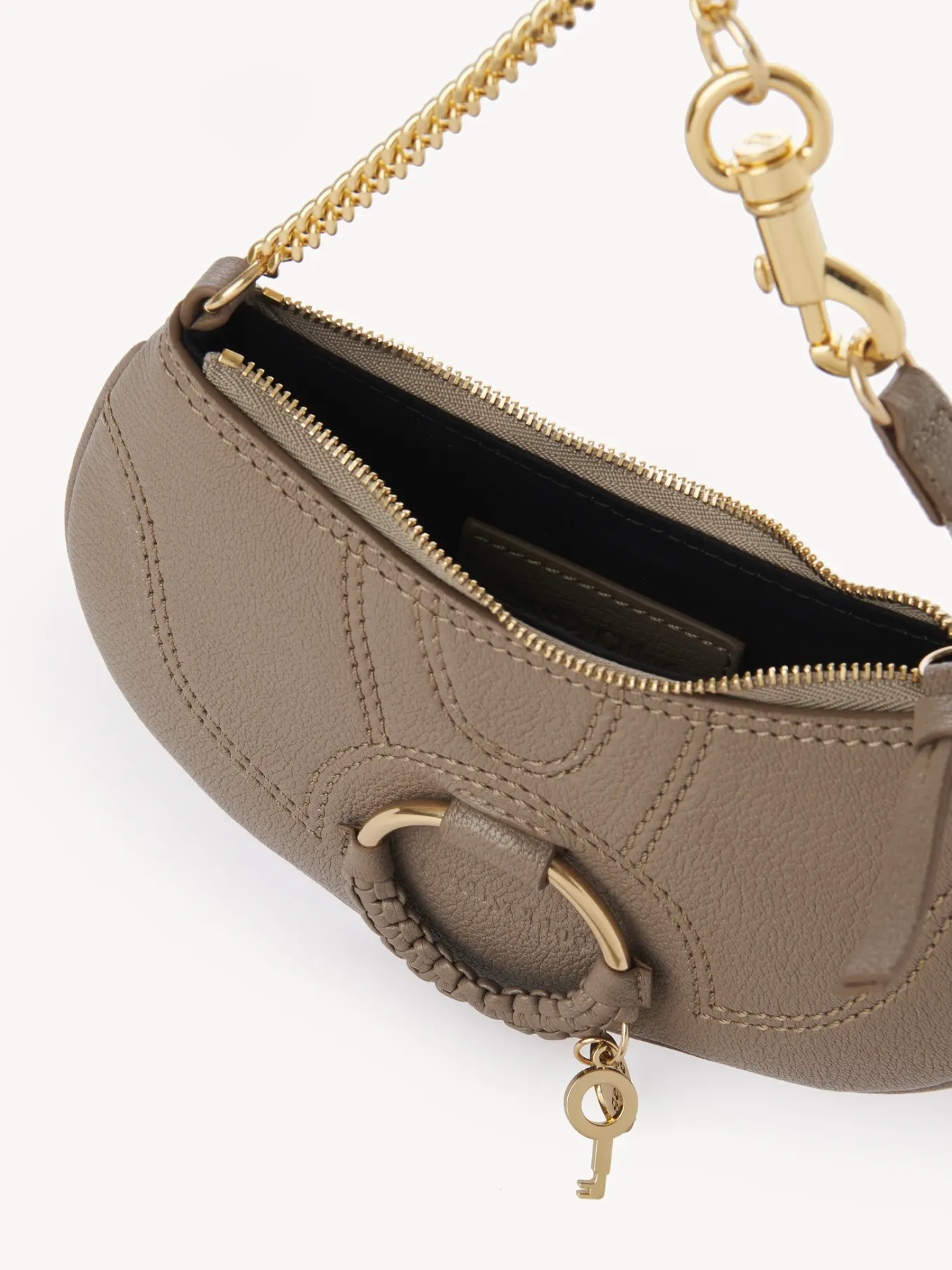 Women Chloé Hana Clutch Bag