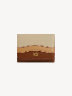 Women Chloé Layers Medium Tri-Fold
