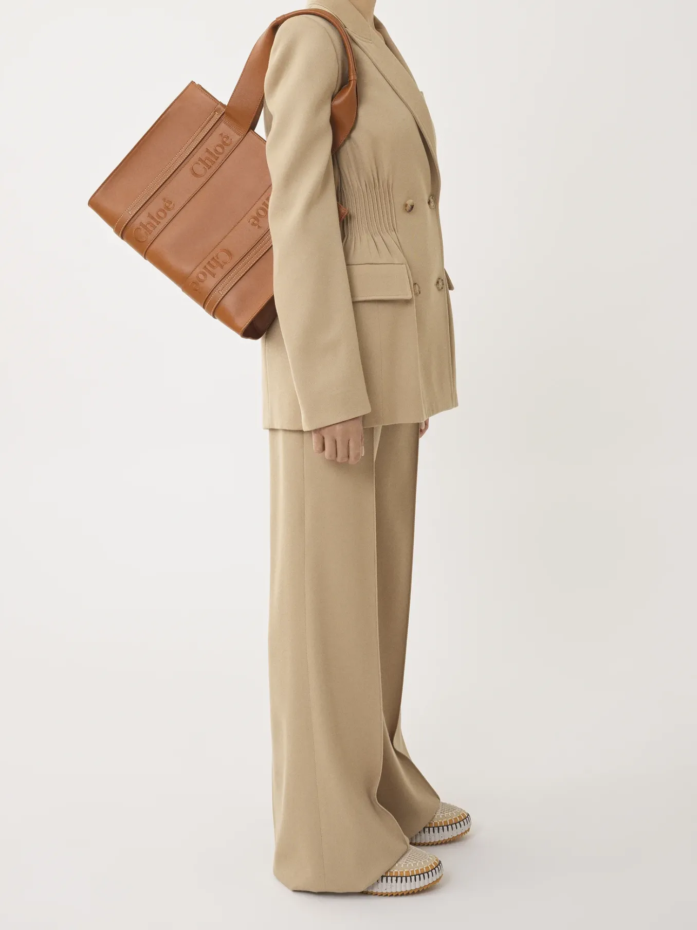 Women Chloé Medium Woody Tote Bag