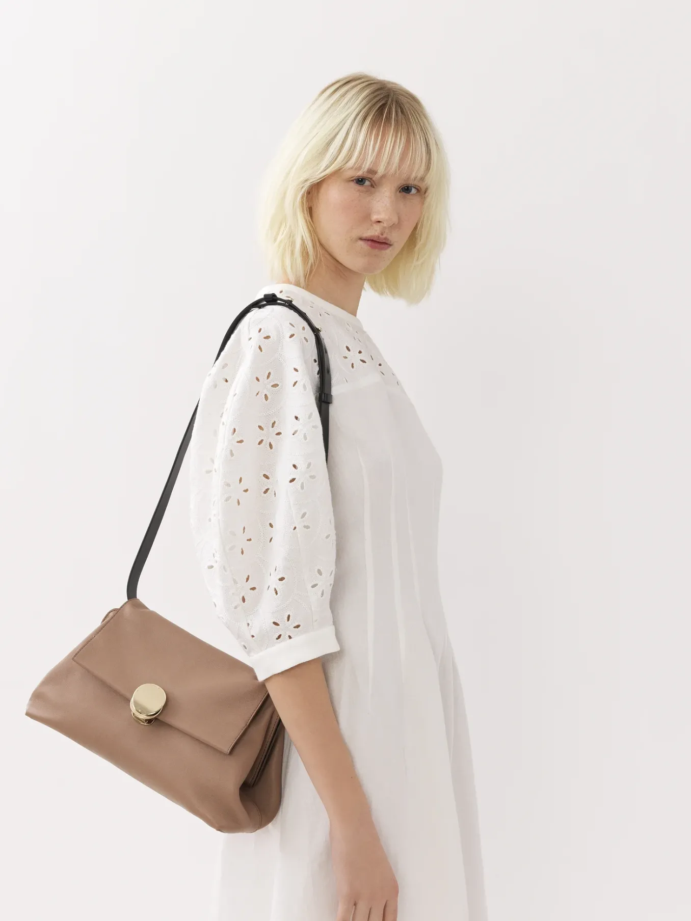 Women Chloé Penelope Clutch
