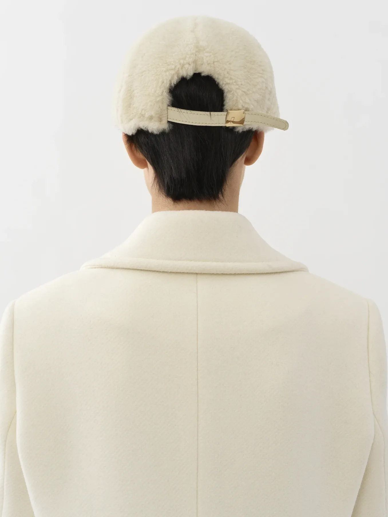 Women Chloé Shearling Cap
