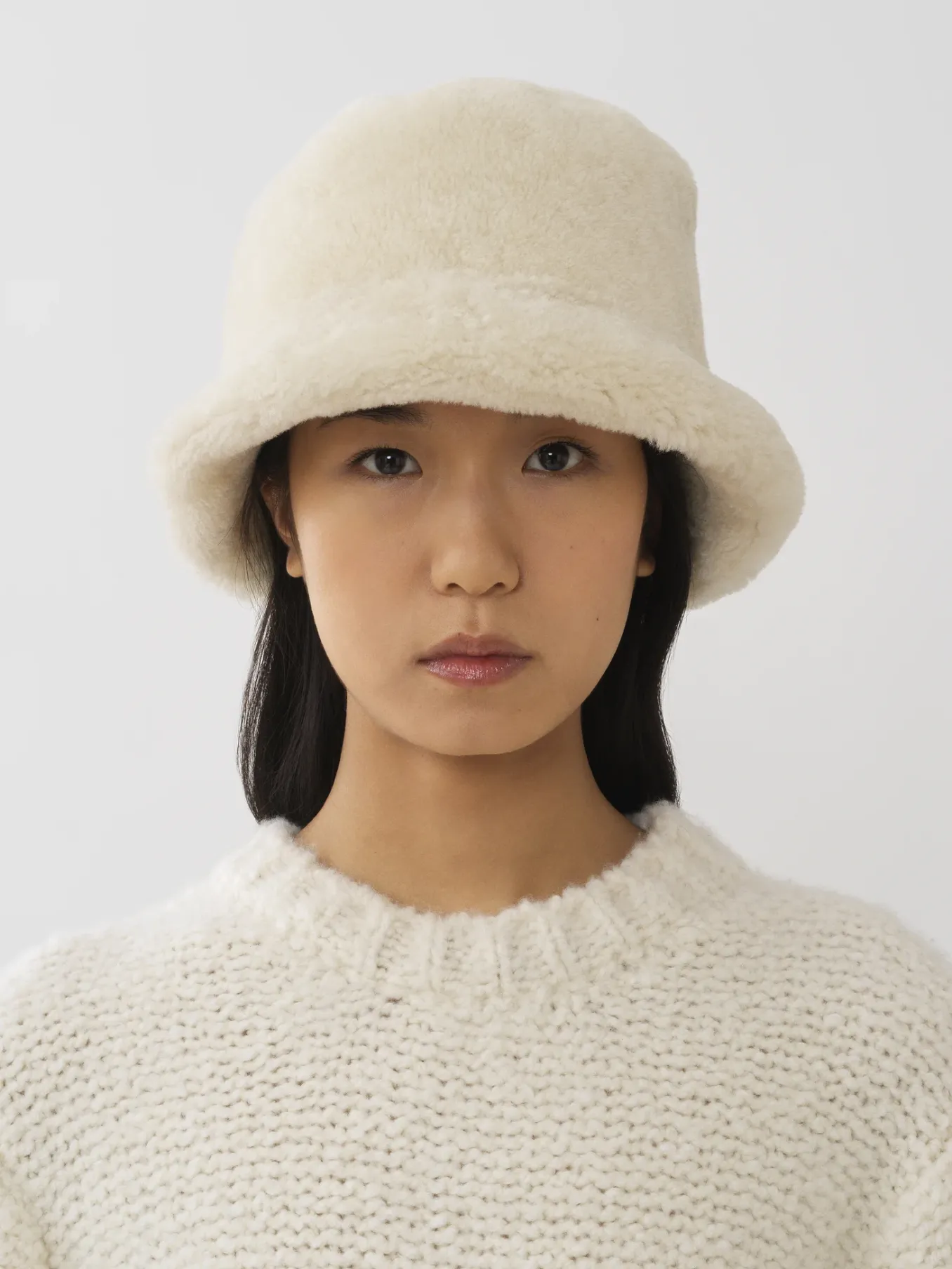 Women Chloé Shearling Hat