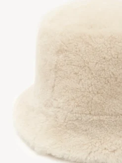 Women Chloé Shearling Hat