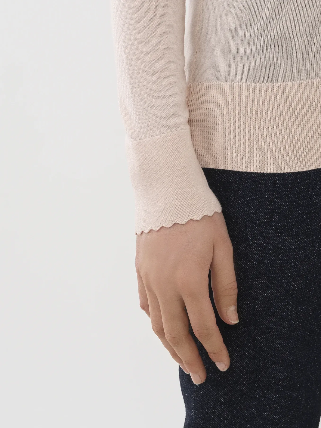 Women Chloé V-Neck Cardigan